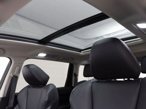 Used 2022 Subaru Ascent Limited w/ Technology Package image 15
