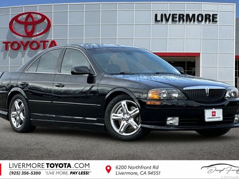 Used 2002 Lincoln LS image 1