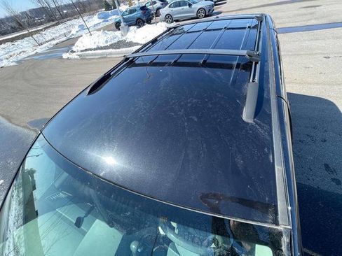 Used 2008 Chrysler Town & Country Touring image 10