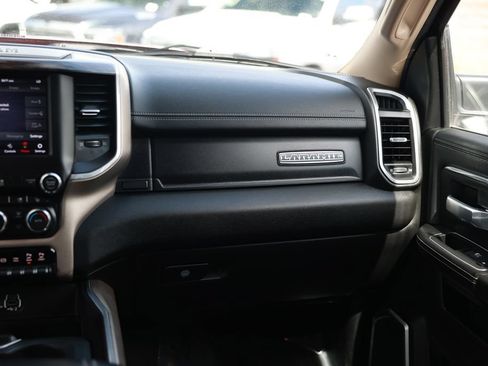Used 2020 RAM 2500 Laramie AWD/4WD image 32