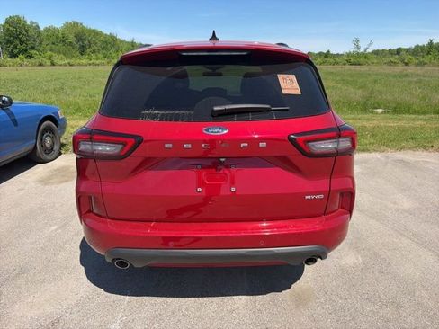 Certified 2024 Ford Escape ST-Line w/ Tech Pack #1 AWD/4WD image 9
