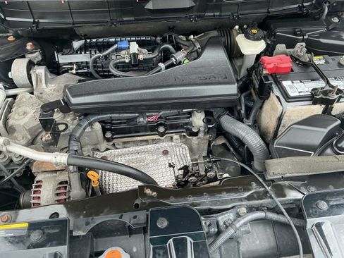 Used 2014 Nissan Rogue S image 41