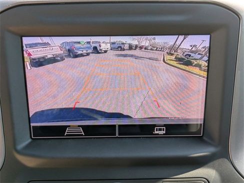 Used 2024 Chevrolet Silverado 1500 Custom image 22