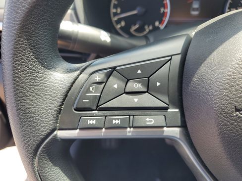 Certified 2024 Nissan Altima 2.5 SV FWD image 16