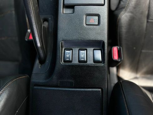 Used 2005 Nissan 350Z 35th Anniversary Edition w/ (N93) Cargo Convenience Pkg RWD image 16