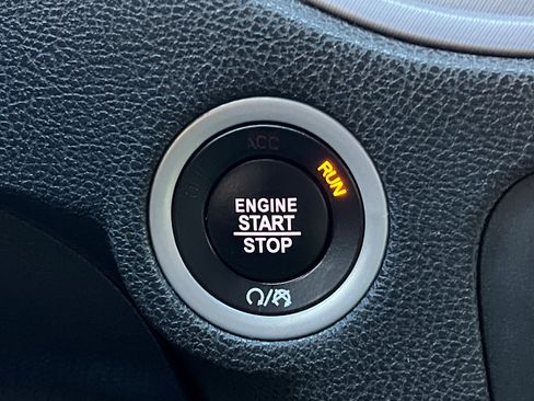 Used 2023 Dodge Charger SXT image 20