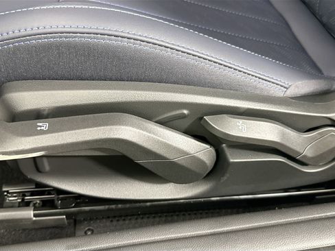 New 2026 MINI Cooper 2-Door Hardtop image 21