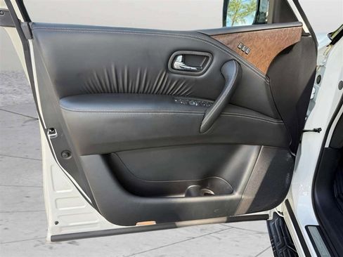 Used 2017 INFINITI QX80 2WD image 7
