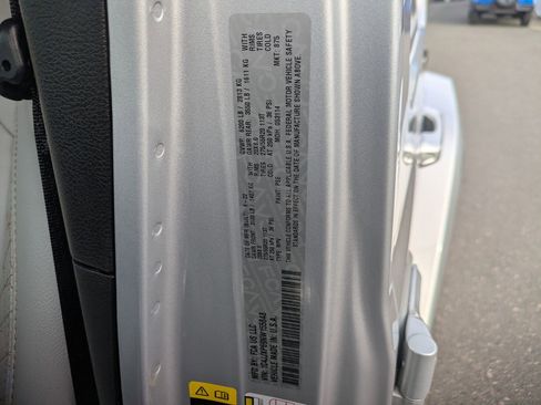 Used 2022 Jeep Wrangler Unlimited Sahara image 29