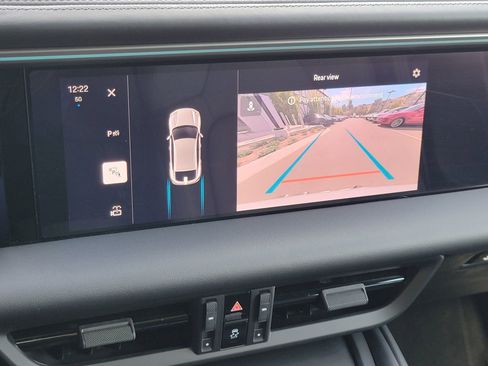 Used 2025 Porsche Macan Electric image 17