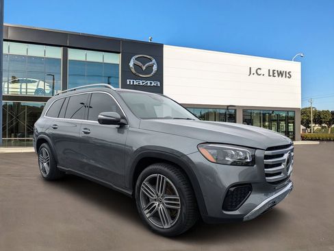 Used 2025 Mercedes-Benz GLS 450 4MATIC image 1