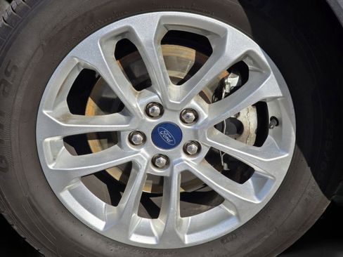 Used 2022 Ford Escape SE image 30