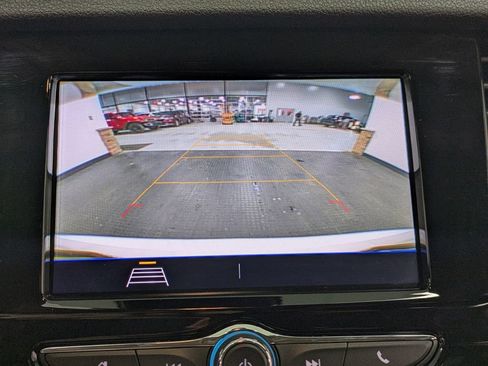 Used 2022 Buick Encore Preferred w/ Safety Package AWD/4WD image 15