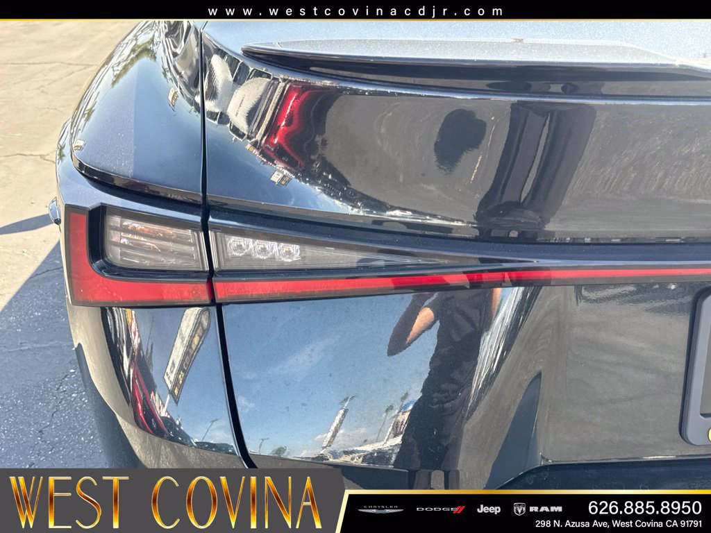 Used 2025 Lexus IS 300 F Sport w/ Accessory Package 2 RWD image 26