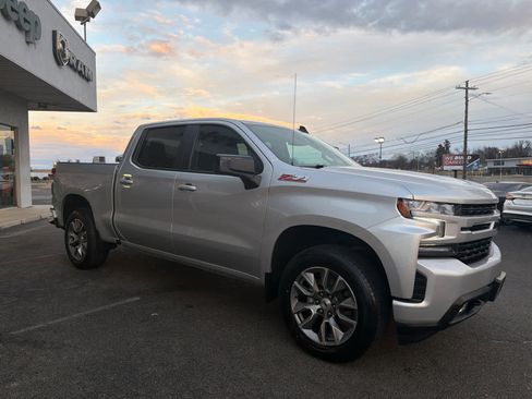 Used 2022 Chevrolet Silverado 1500 RST image 4