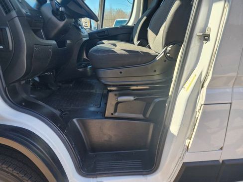 Used 2021 RAM ProMaster 2500 image 10