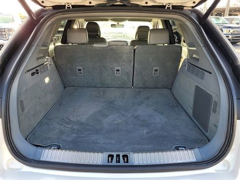 Used 2019 Lincoln Nautilus Reserve w/ Cargo Utility Package image 8