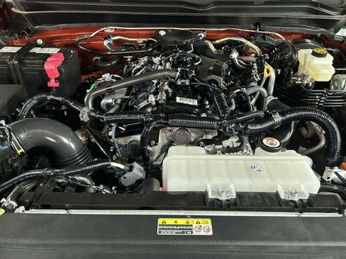 Used 2025 Toyota Tacoma TRD Off-Road AWD/4WD image 11