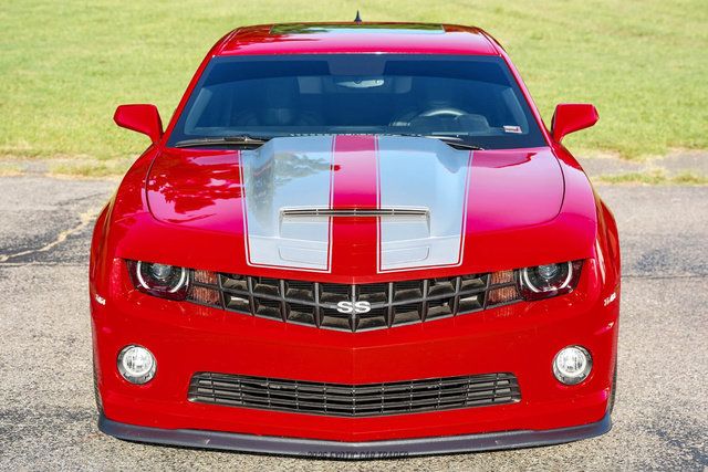 Used 2011 Chevrolet Camaro SS w/ RS Package RWD image 13