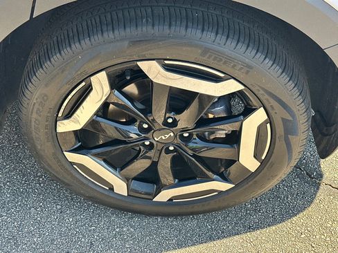 Certified 2024 Kia Telluride EX image 17