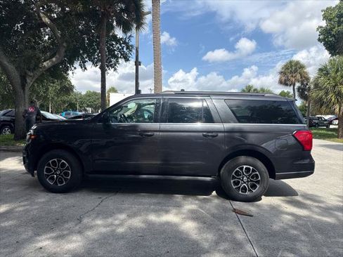 Used 2024 Ford Expedition Max XLT AWD/4WD image 11