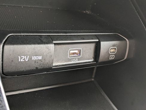 Certified 2024 Kia Telluride LX image 23