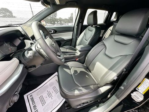 New 2026 Jeep Compass Limited AWD/4WD image 27