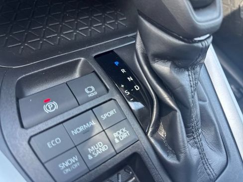 Used 2023 Toyota RAV4 XLE w/ Convenience Package AWD/4WD image 18