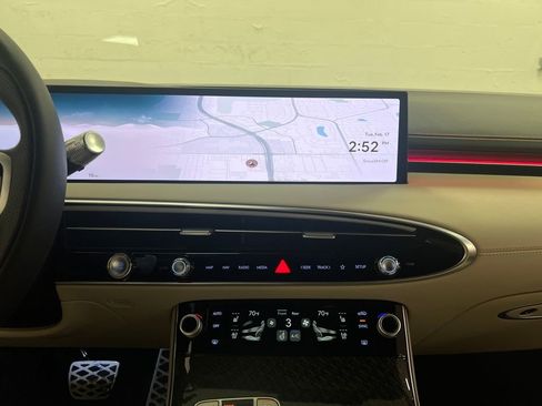 New 2026 Genesis GV70 3.5T Sport Prestige AWD/4WD image 18