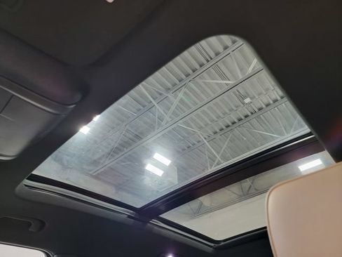 Certified 2022 Chevrolet Blazer Premier w/ Enhanced Convenience Package AWD/4WD image 31