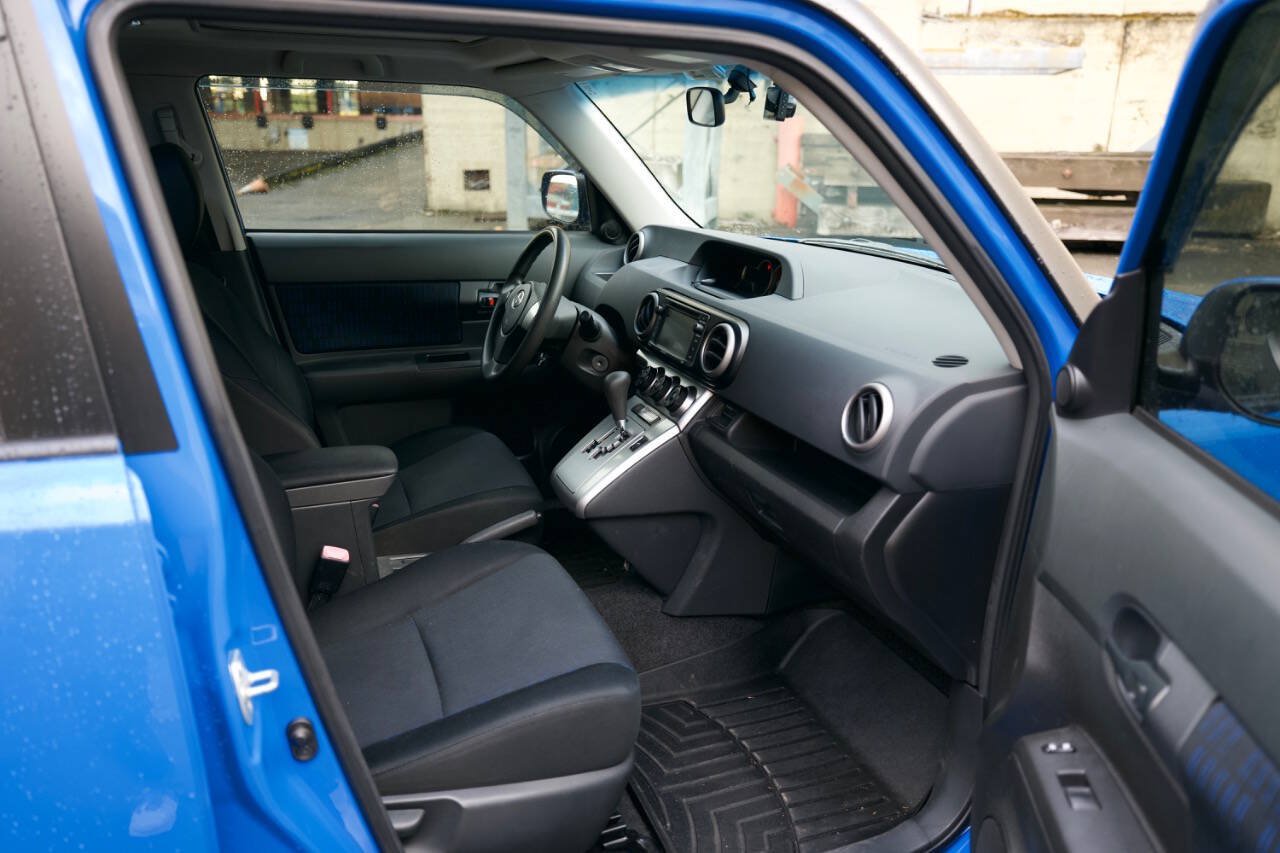 Used 2011 Scion xB Release Series 8.0 FWD image 61