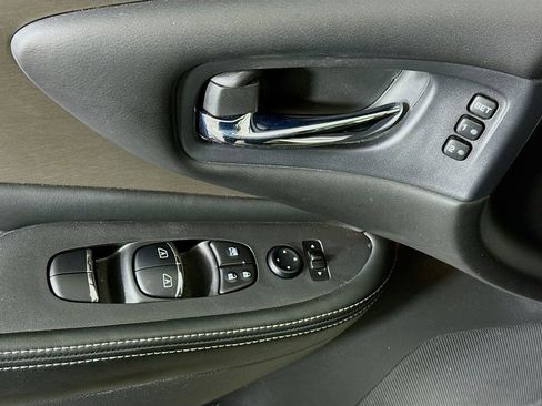 Used 2020 Nissan Murano SL w/ Moonroof Package image 24