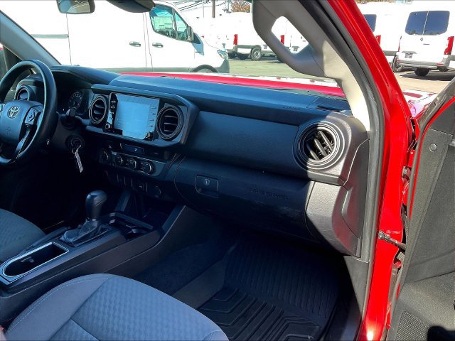 Used 2021 Toyota Tacoma SR AWD/4WD image 27