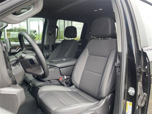 Used 2025 Chevrolet Silverado 1500 LT image 18