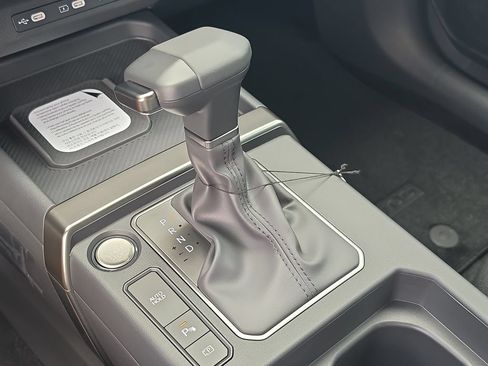 New 2027 Kia Seltos S FWD image 24