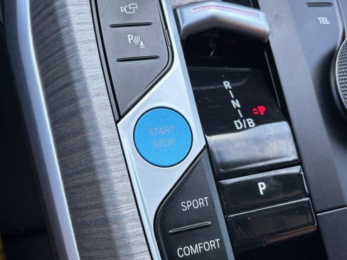 Used 2025 BMW i4 eDrive40 w/ Premium Package image 27