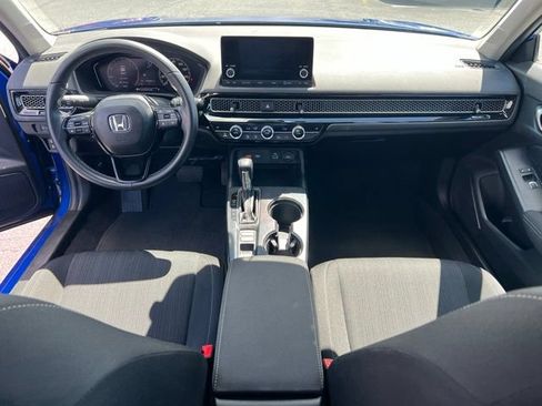 Used 2023 Honda Civic EX image 9