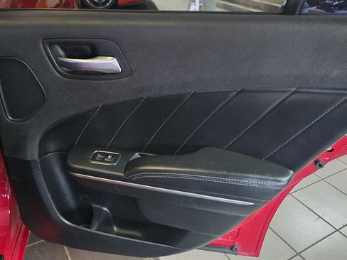Used 2015 Dodge Charger SXT w/ Plus Group image 25
