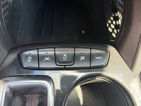 Used 2024 Chevrolet TrailBlazer RS AWD/4WD image 24