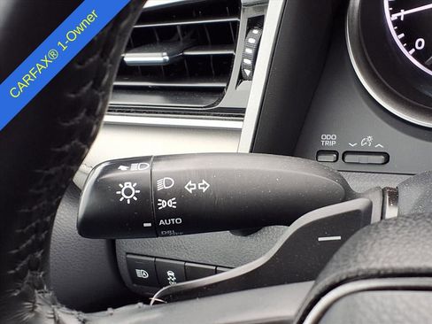 Used 2023 Toyota Camry SE image 28