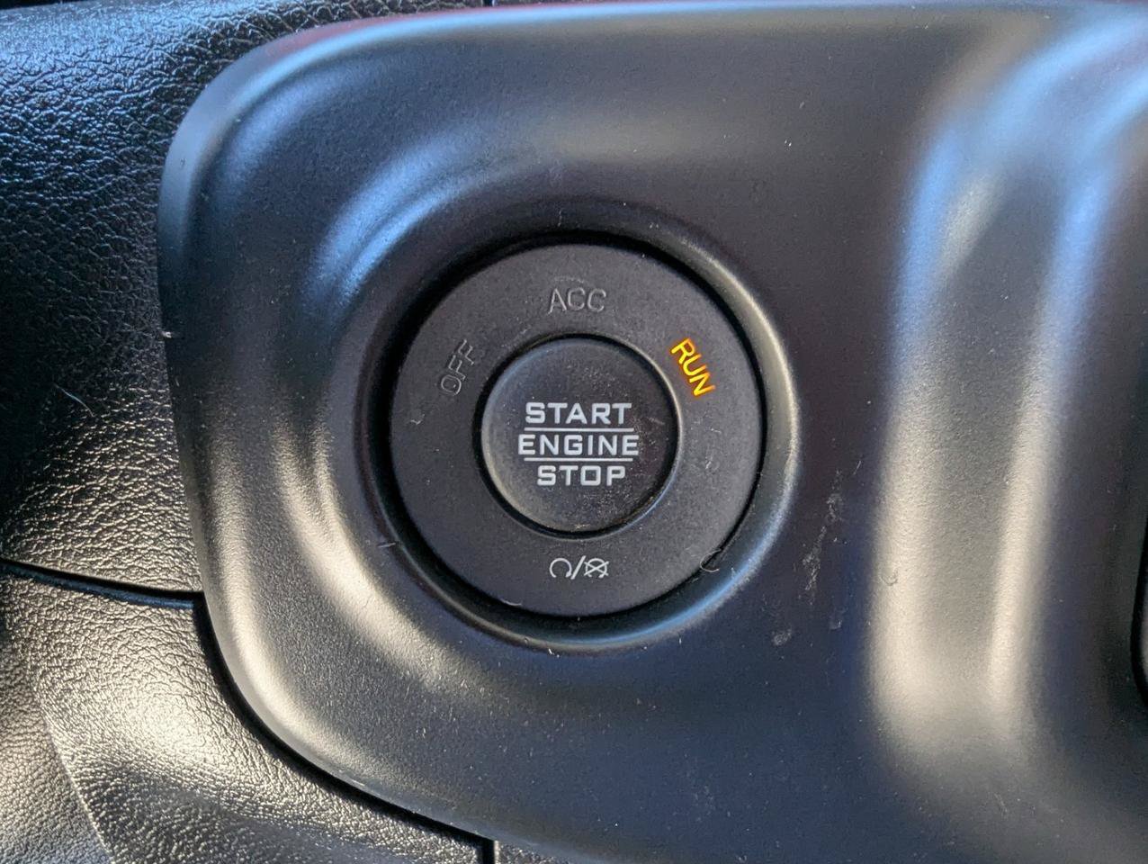 Used 2020 Jeep Gladiator Rubicon AWD/4WD image 17