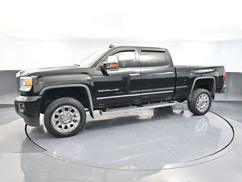 Used 2016 GMC Sierra 2500 Denali image 10