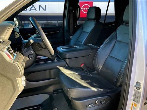 Used 2022 GMC Yukon Denali image 18