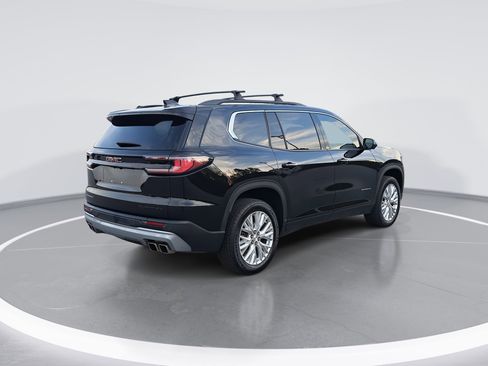 Used 2024 GMC Acadia Elevation w/ Luxury Package image 3