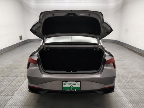 Used 2023 Hyundai Elantra SEL w/ Convenience Package image 29