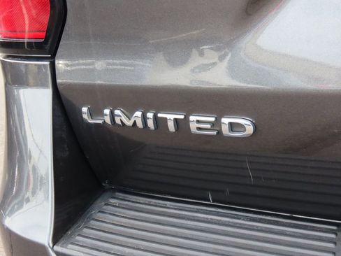 Used 2018 Ford Expedition Limited image 20