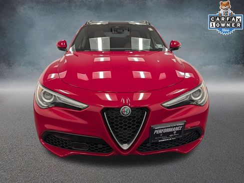 Used 2023 Alfa Romeo Stelvio Ti AWD/4WD image 2