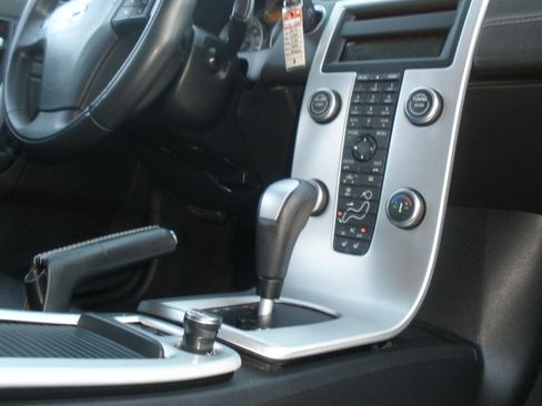 Used 2012 Volvo C70 T5 image 35