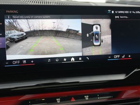 Used 2025 BMW i5 xDrive40 w/ Premium Package image 18