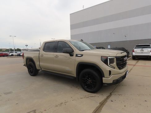 Used 2022 GMC Sierra 1500 Elevation AWD/4WD image 7